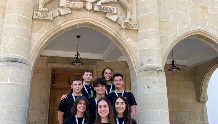 The English School Junior Achievement Team Ciclo and attended a meeting with President of the Republ